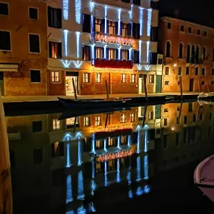 ca-bonfadini.hotelslidodijesolo.com/